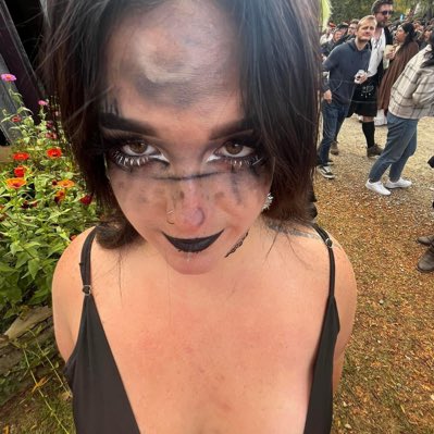 supsusan's tweet photo. #NewProfilePic https://t.co/1ATzifUil5