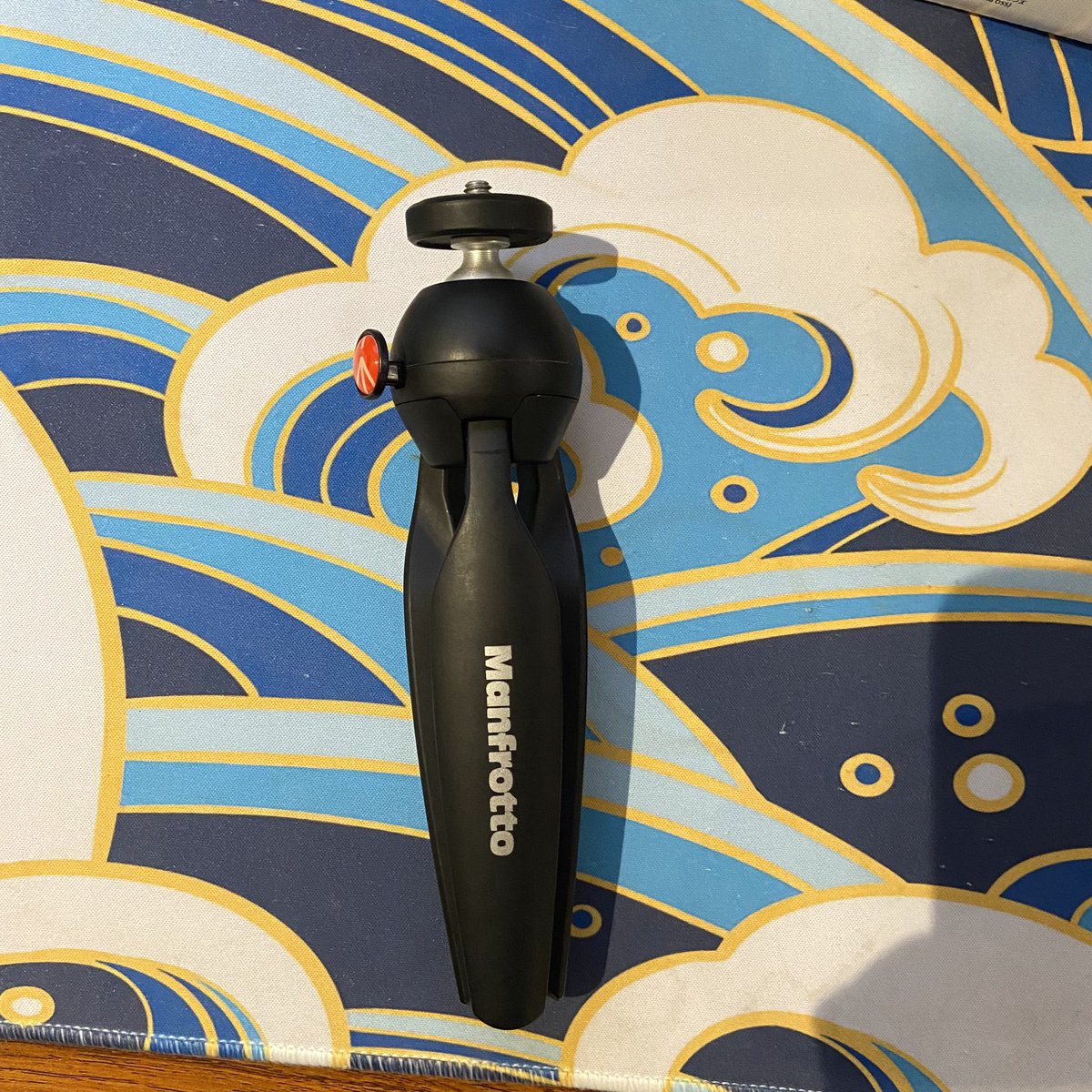 kakufg's tweet photo. Je vend ma Sony ZV-E10 avec tout les accessoires inclu Dm si sa t’intéresse https://t.co/cKk1Kfm0Ug
