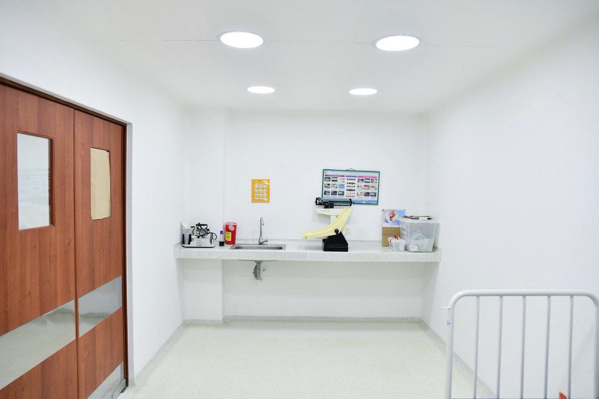 MAguilarHurtado's tweet photo. Mejoramos la prestación del servicio de la E.S.E Centro de Salud San Roque de #Güepsa. Gracias a más de 183 millones de pesos gestionados ante el @MinSaludCol se logró:

☑️Adecuación y mantenimiento de la cubierta. 
☑️Construir un nuevo consultorio.
☑️Renovamos los espacios del consultorio de enfermería.
☑️Suministros para el área de vacunación y reanimación.