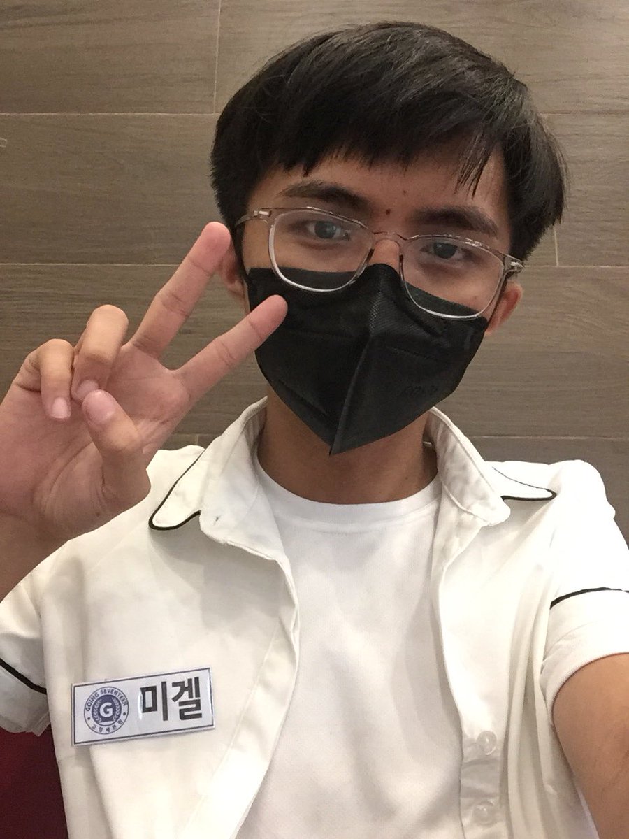 chaesauce's tweet photo. me as wonsol last year for #BETHESUNinMNL 😝💎 https://t.co/m7CrJjoqqr