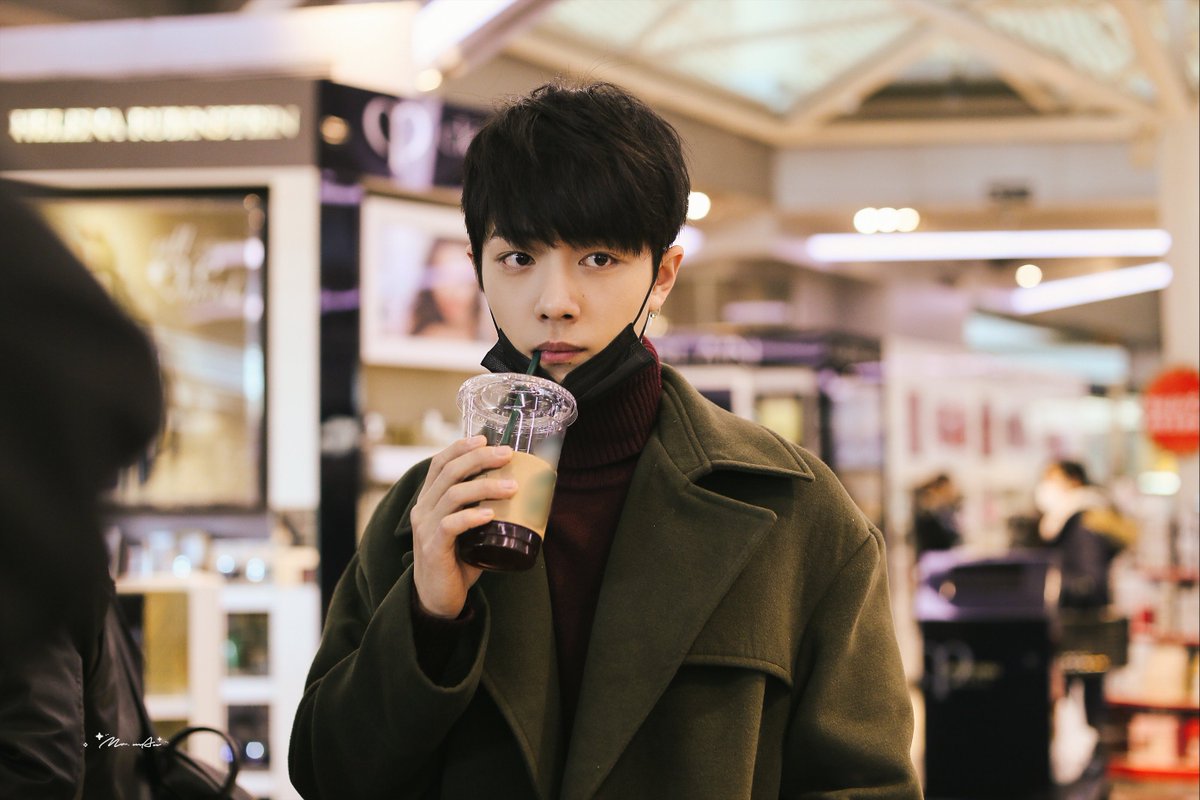 xzhan1005's tweet photo. 🥺 © 睡不醒的Mr慢 https://t.co/Iu24NN4Avx
