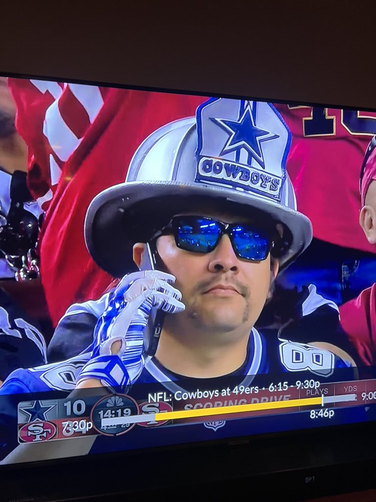 Mom can you pick me up? This game sucks. 😂😂😂