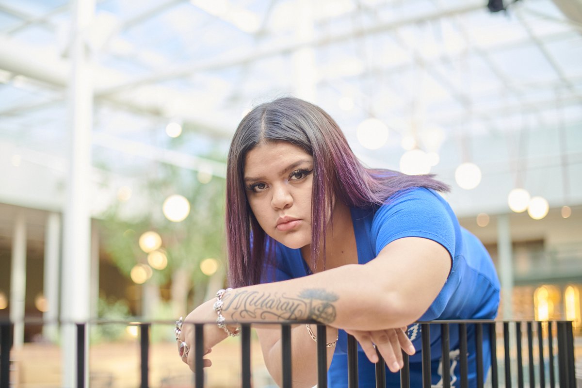 #CULTURA | MC Millaray: "Com a artista dona i maputxe, vull alçar la veu com ho va fer Víctor Jara" directa.cat/com-a-artista-… La rapera ha viatjat a Barcelona per participar en el concert d'homenatge al cantautor xilè. Per <a href="/jordicampag/">jordi 🕊🇵🇸</a>
📸 <a href="/MallachPhoto/">Miguel López Mallach</a>