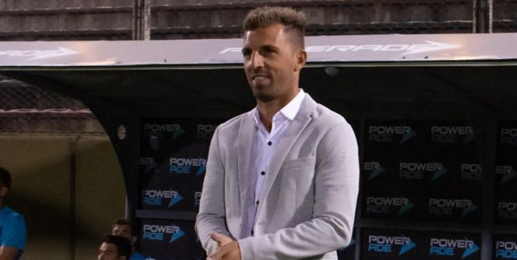 Tresddescuento's tweet image. Pablo #Frontini: "#Moron tiene un muy buen plantel, con jugadores de jerarquía que ganan partidos y es un equipo de mucho cuidado. Trataremos de no darles facilidades y aprovechar que nos van a proponer mucho juego. Vamos a poder jugar y tendremos espacios".