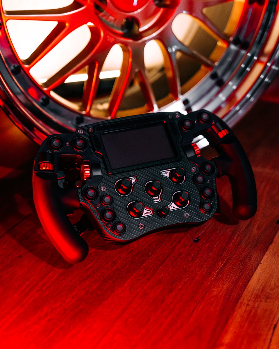 simrigs_aus's tweet photo. Unleash the thrill 🔥🏁!

@OushMedia @SimagicOfficial 
#simrigs #exodusxr1 #simracingsetup simracing #simagic https://t.co/DMPekmWAlb