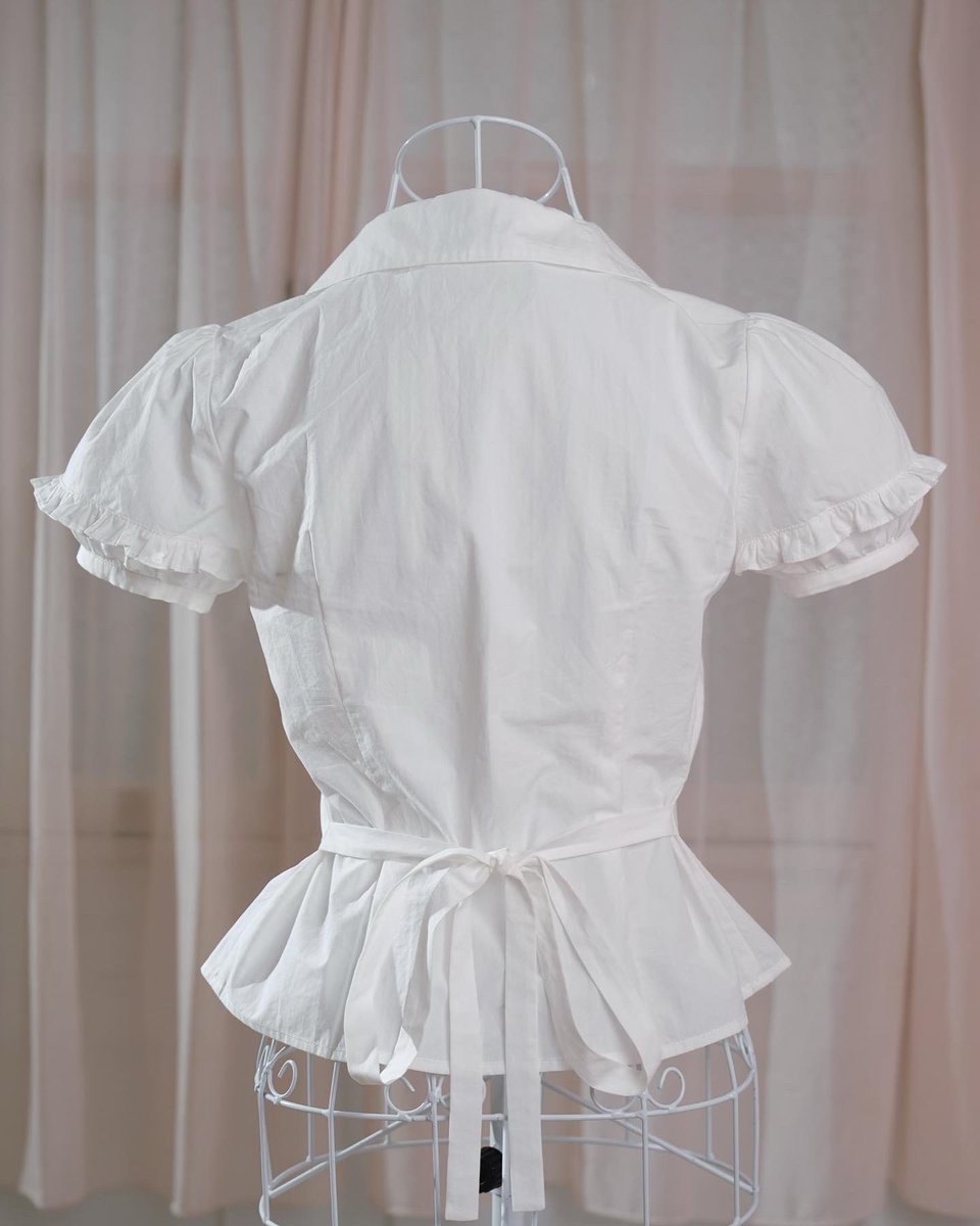 Introducing our upcoming 100% cotton blouse, with hidden snap buttons and decorative ribbons, as well as straps in the back to tie into a ribbon and get the perfect silhouette around your waist!! 💖 coming October 1st!!