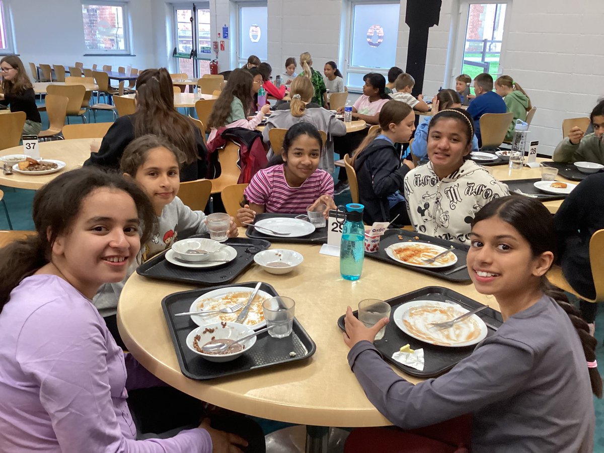 whcps's tweet photo. Fuelling up for an action packed day ahead! #fulltummies #WHCyear6 #Boreatton https://t.co/5aiGdIUknO