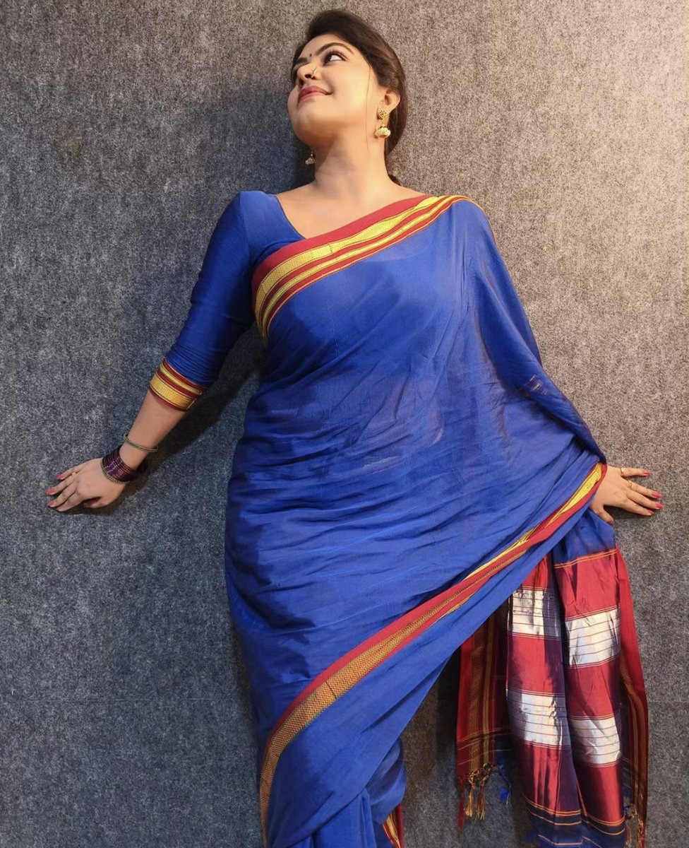 RachithaFan's tweet photo. Beauty queen #rachithamahalakshmi 😍 https://t.co/vqKkFn8sKT
