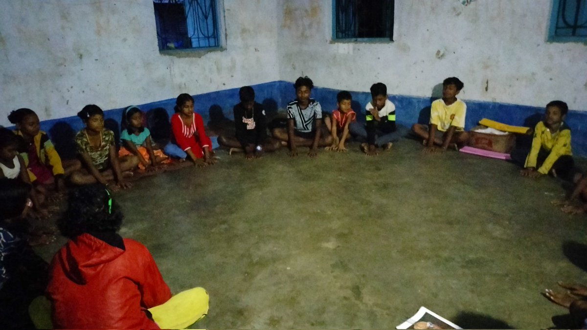 Eveningpath10's tweet photo. #settlingpractice #grounding
#eveningpathshala
@CompassionDLCC @seelearnacademy @compassion @seelearningind1  @Sovereign__edu https://t.co/vBn1ANCywO