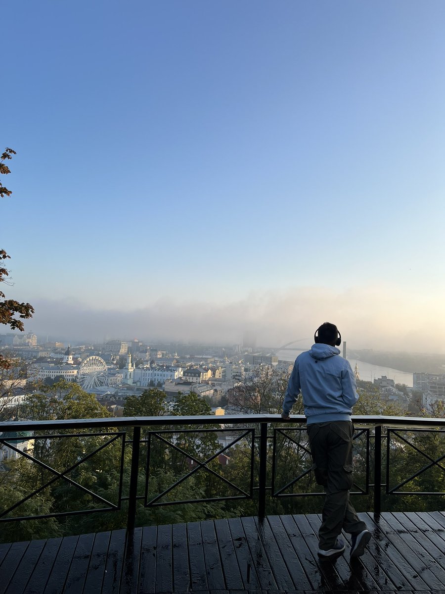 cycling around Kyiv at 6AM looks like this