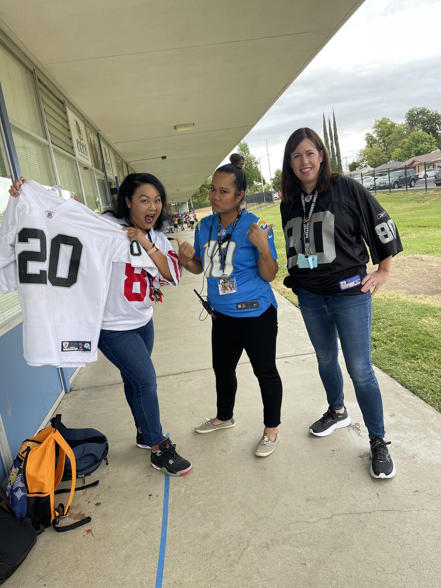 CCCS_school tweet media