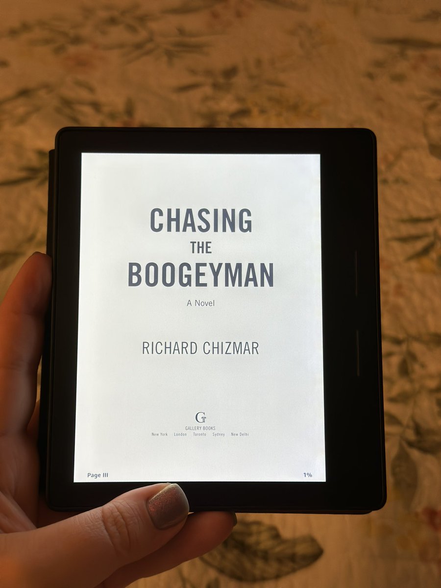 KelseyisMAGICAL's tweet photo. Been hearing about this book non-stop lately and decided to get in on the action. One chapter in and I already see the hype. #ChasingTheBoogeyMan @RichardChizmar https://t.co/JuXmTPuQGy
