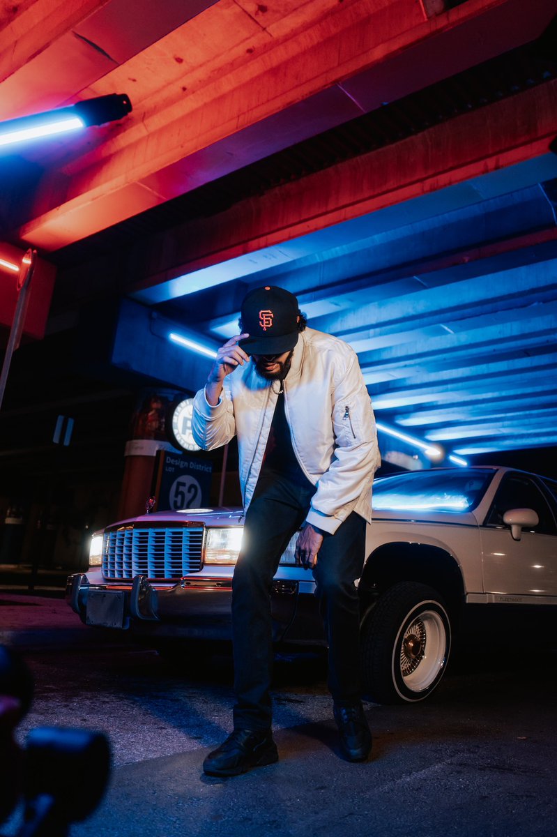 El_TrapBaby's tweet photo. Oct 1st “Se Desespera” drops exclusively on @YouTube prod by @dimeloderek pics by @Jelatoscope 
#BTS📸 https://t.co/QPEVdWZBeX