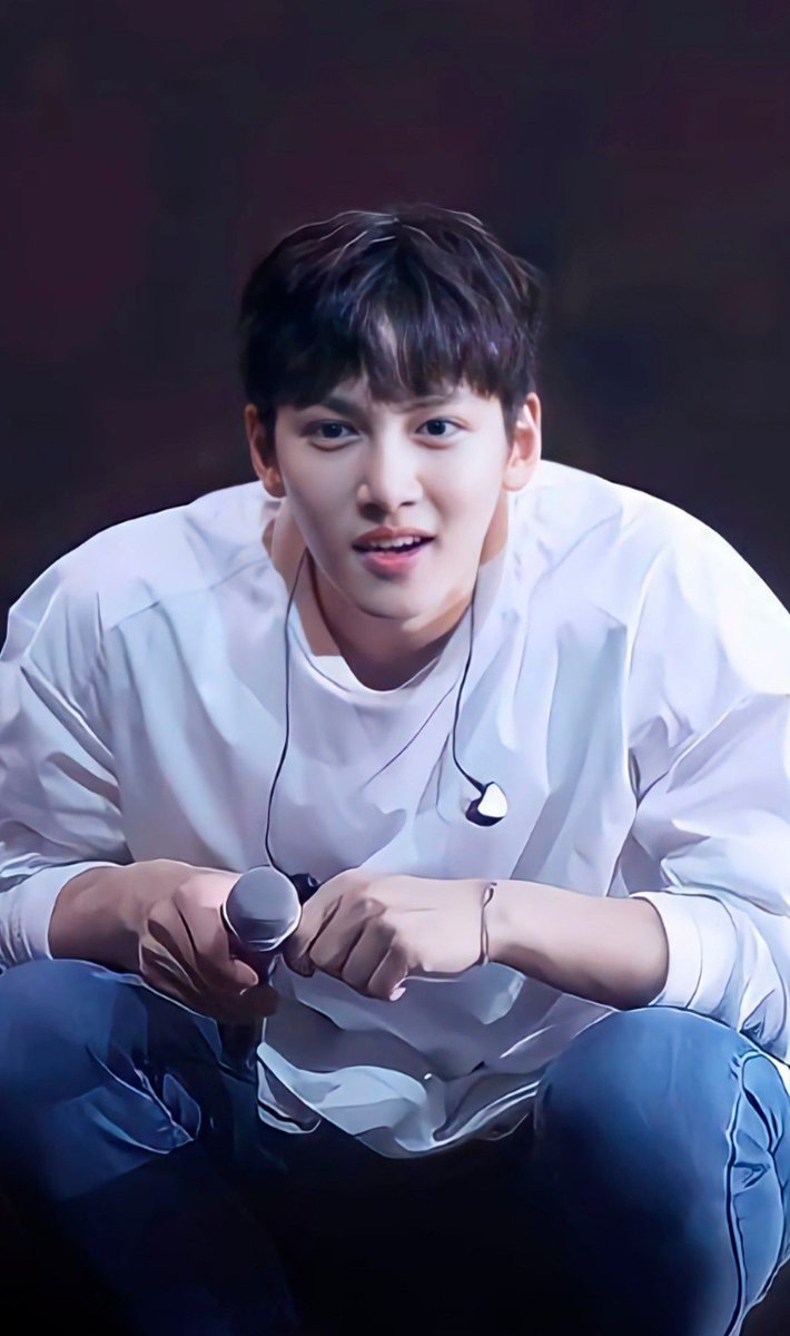 everythingilik5's tweet photo. 💙🤍💙
.
#JiChangWook #지창욱 #池昌旭 #チチャンウク #ЧжиЧанУк #อุคจ๋า #จีชางอุค https://t.co/T4b3fMpCgb