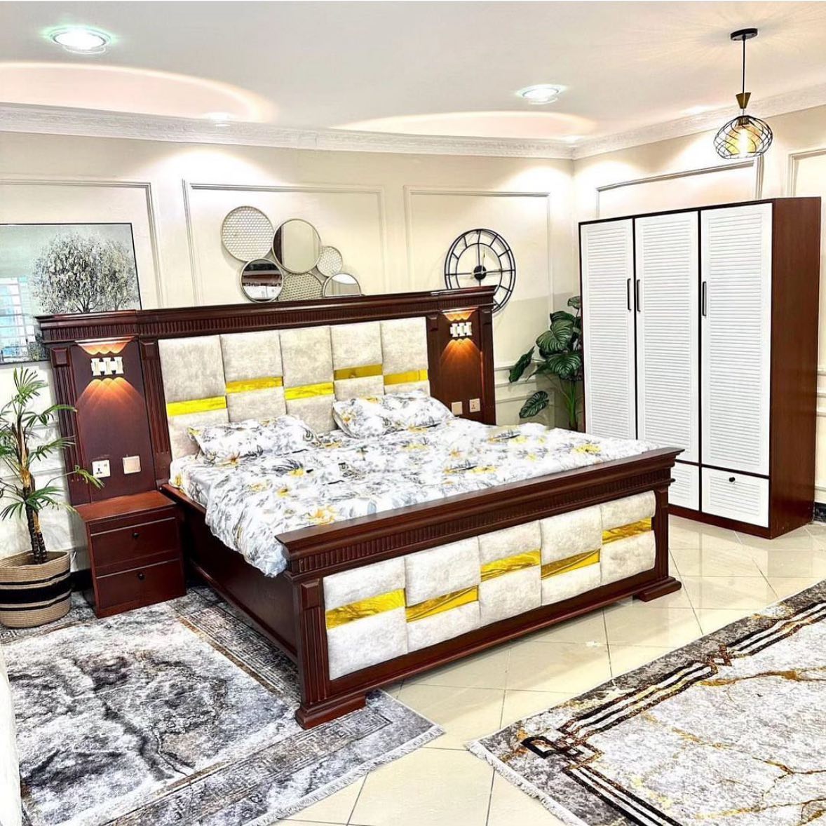 🌟King sofa bed
👉Bei 1.5M

🚨Simple house, Happy living 🏡
☎️Call  or WhatsApp #0656300532