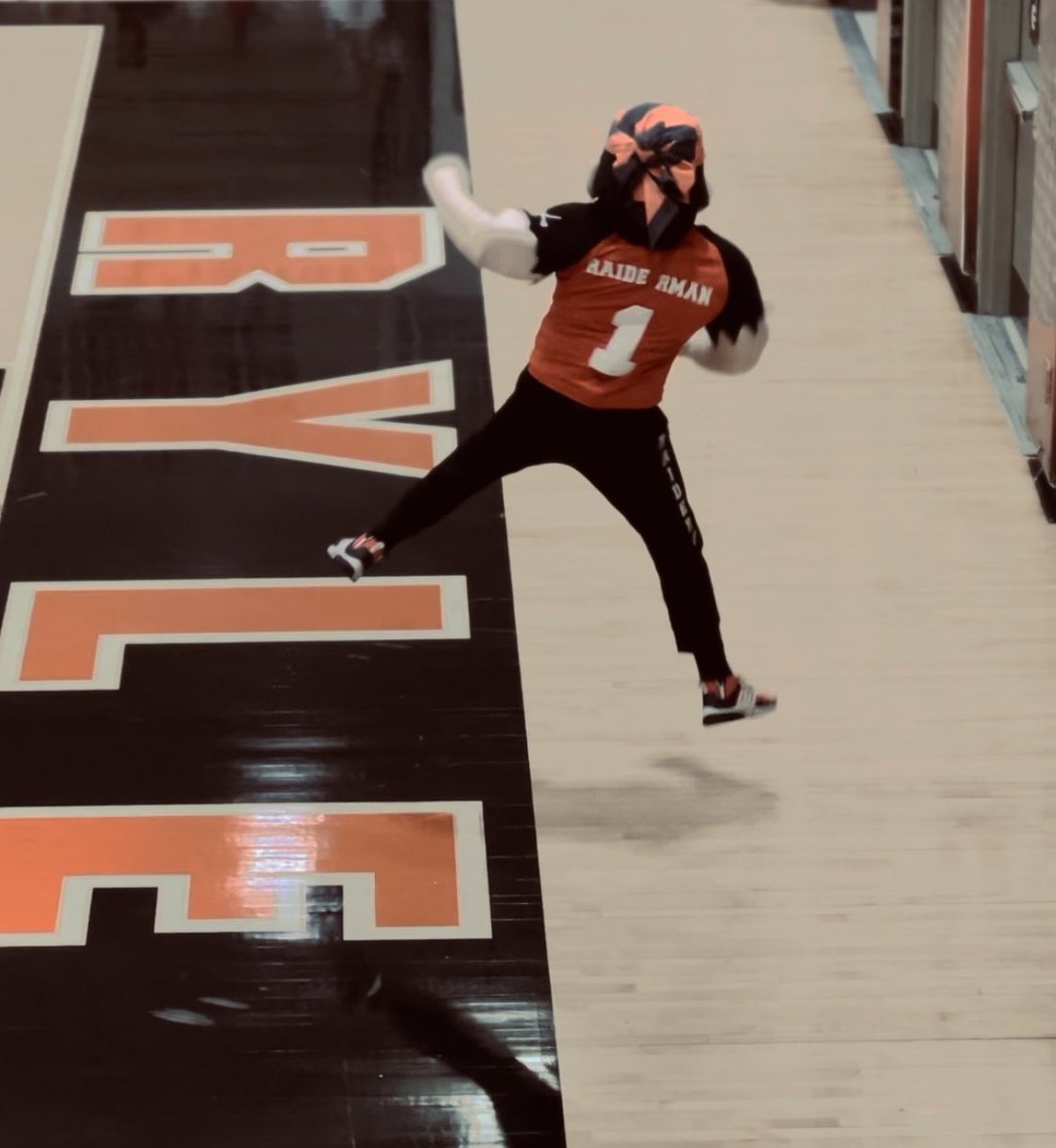 Ryle Raiderman tweet media