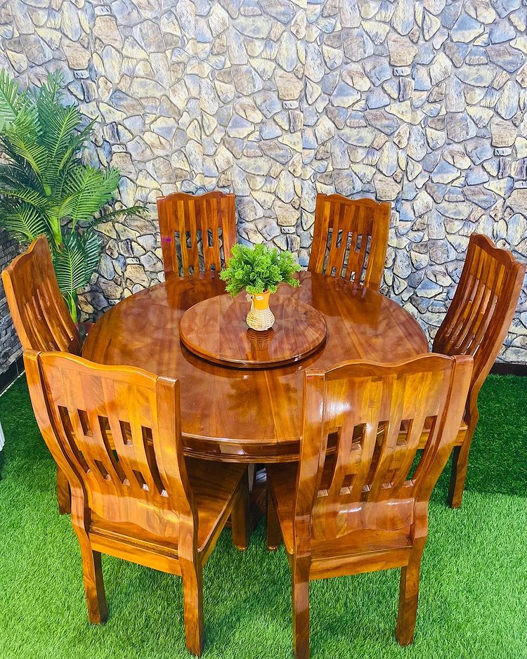 🌟Dining table
👉Bei 1.8M
👉Usafiri bure kwa Dar

🚨Simple house, Happy living 🏡
☎️Call  or WhatsApp #0656300532