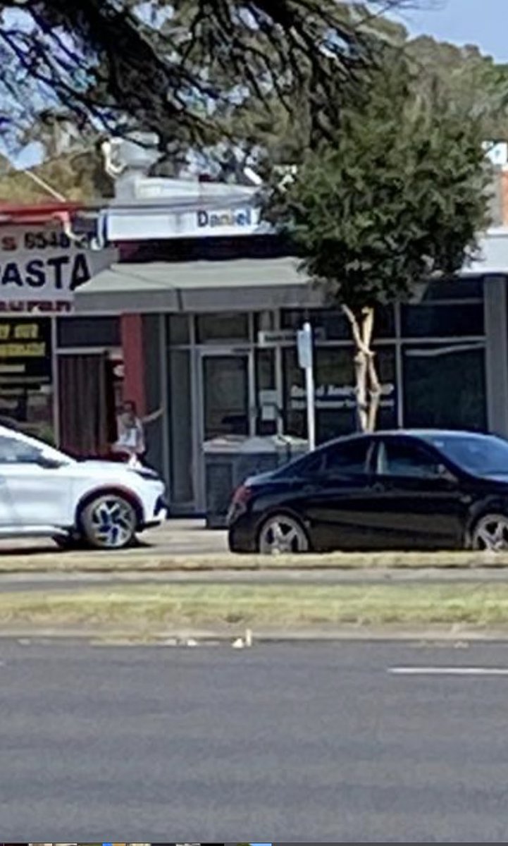 cousinrod's tweet photo. I work near Dan Andrew’s office. There’s a cooker yelling into a megaphone about living in dictatorship. It’s been going on for about twenty minutes. I really don’t think people understand how dictatorships operate. https://t.co/6jdwrdpfkU