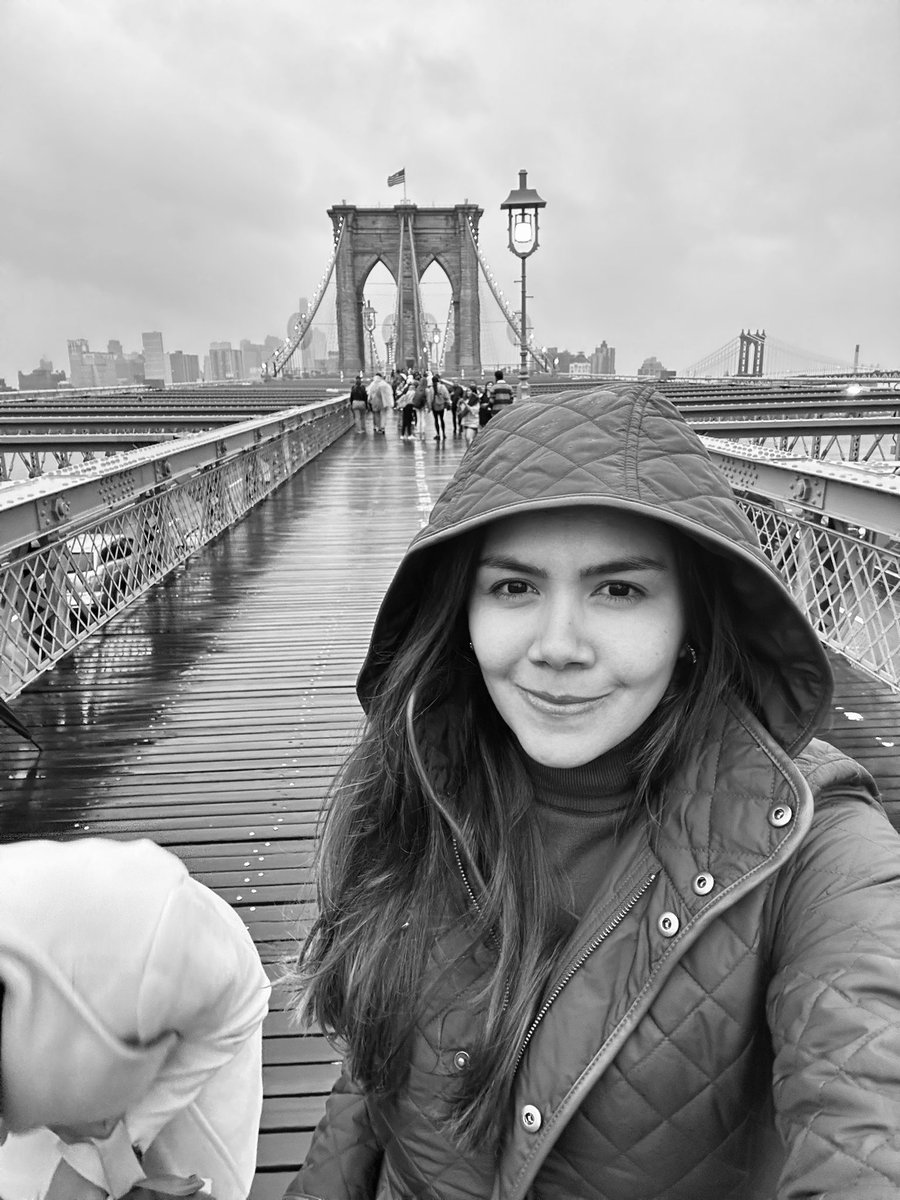 LauraPolanco7's tweet photo. NYC 🤍🖤 https://t.co/IzCyRTpkR3