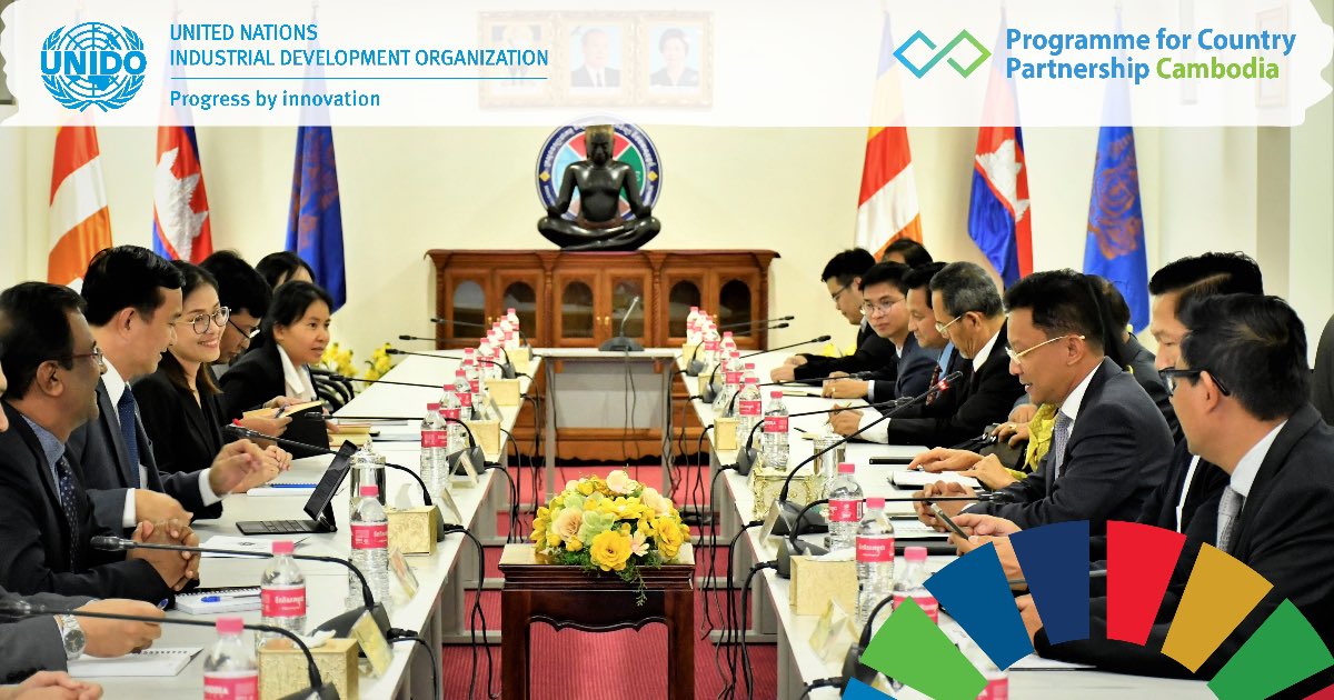 As @UNIDO's main counterpart, MISTI values @UNIDO's support in driving and promoting industrial and sustainable development in #Cambodia. H.E Minister Hem Vanndy seeks expanded cooperation for further promoting local industries and SMEs. #ProgressByInnovation