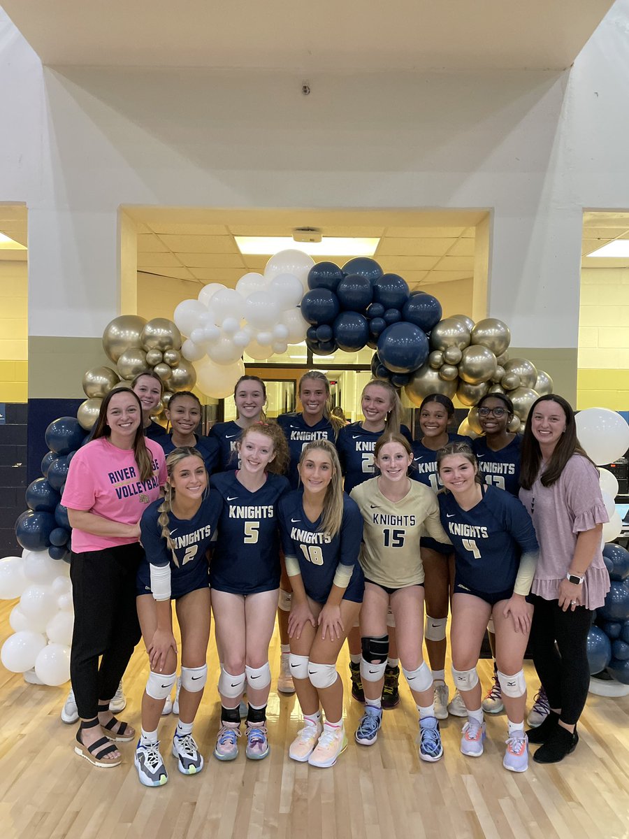 Lady Knights Volleyball tweet media