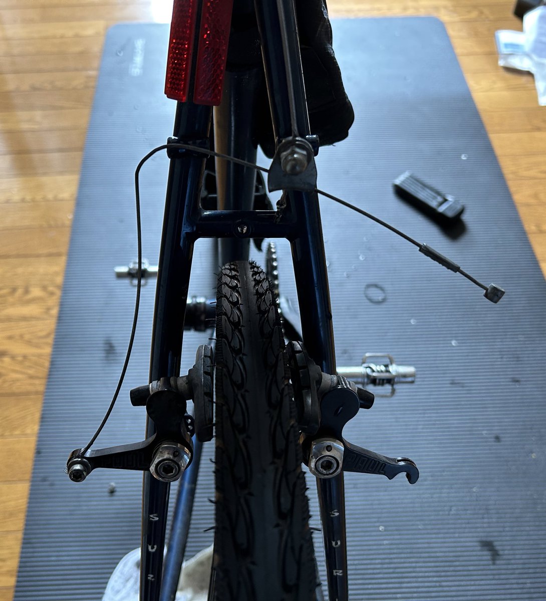 カンチブレーキワイヤーとバーテープ交換
パーツさえあれば自分でできる範囲内でした🚲