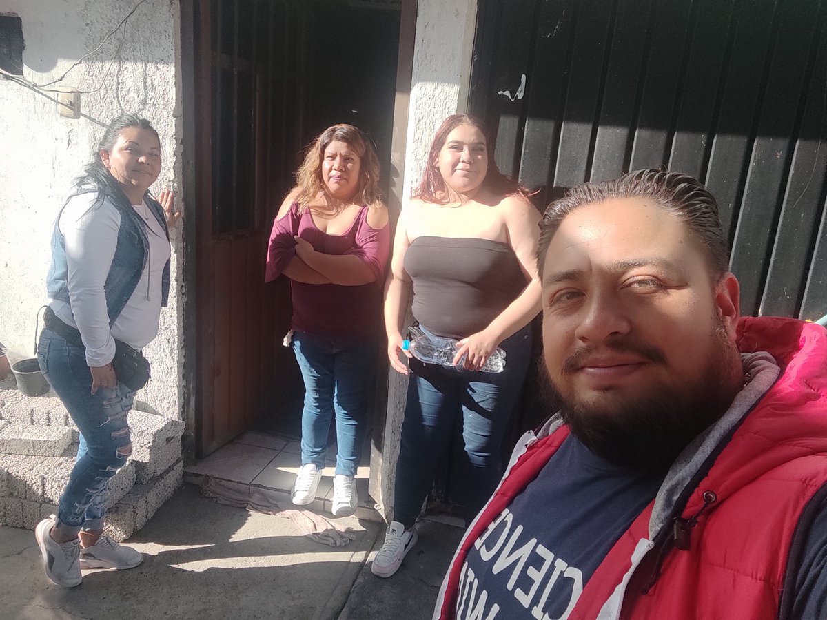 Con Alegria el día de hoy Visitamos y compartimos el mensaje de nuestros Amigos <a href="/alfredodelmazo/">Alfredo Del Mazo</a> <a href="/EduardoFloMa1/">Eduardo Flores</a>  en las comunidades #19deSeptiembre y #IzcalliJardines Dónde Nuestras Amigas Reiteran su Lealtad y Compromiso. #Distrito6 #Ecatepec