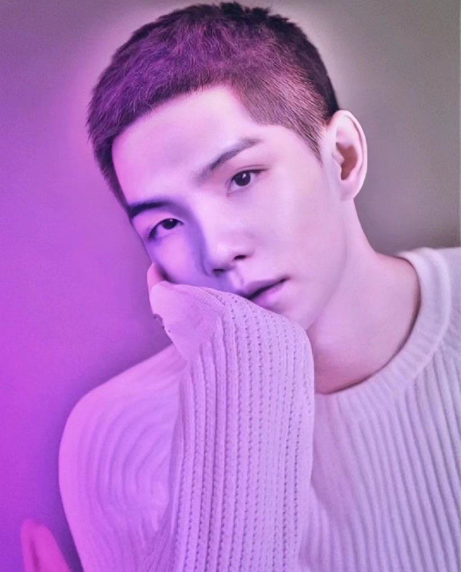 𝗦𝗨𝗚𝗔 민윤기 tweet media