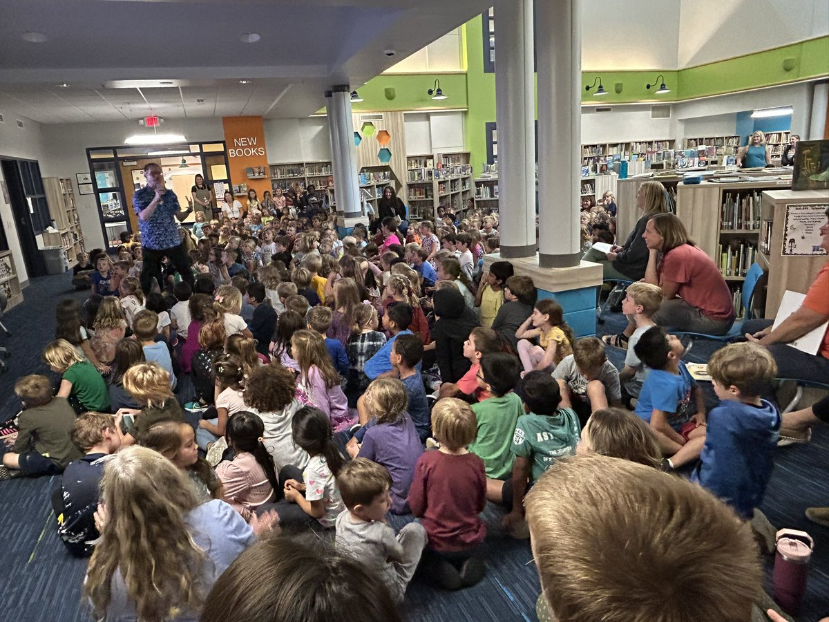 Brookfield Elementary Library tweet media