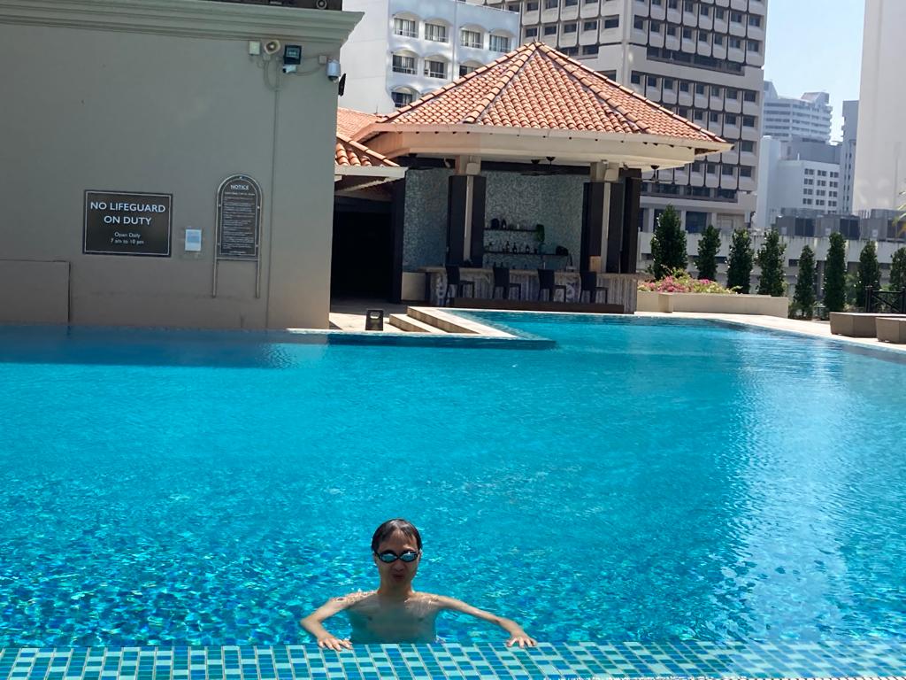 tatmingpoon's tweet photo. Relax in Singapore https://t.co/n8S3PXiuta