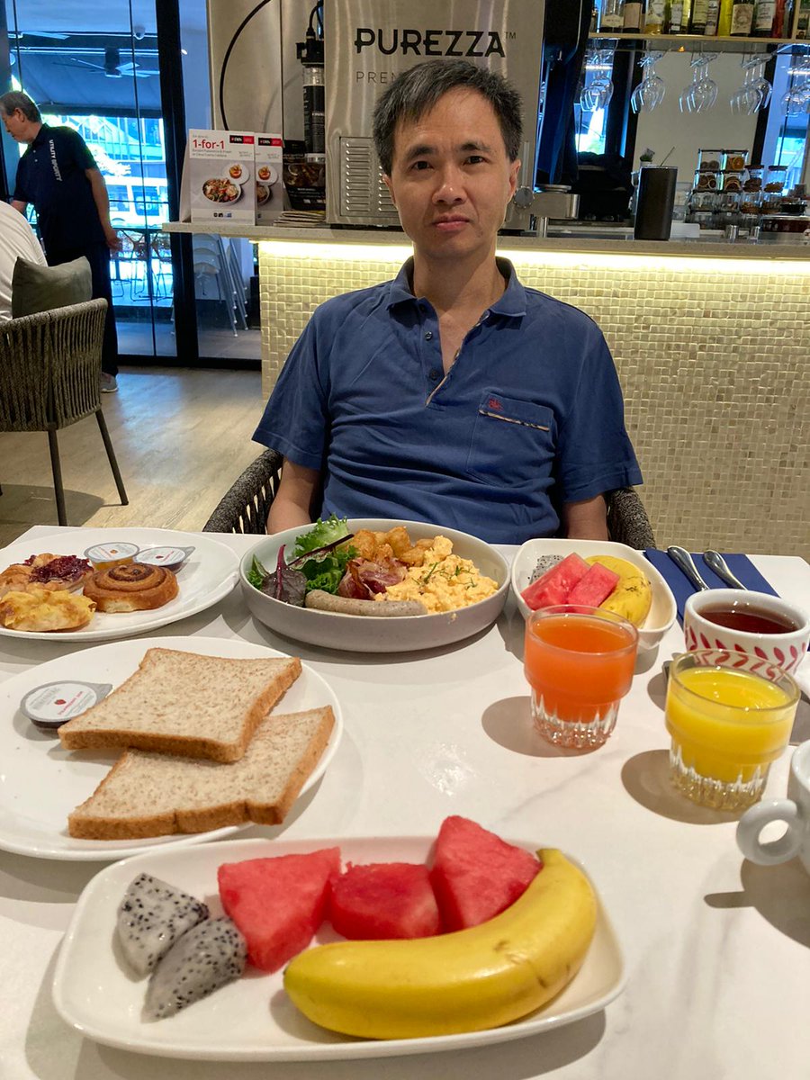 tatmingpoon's tweet photo. Relax in Singapore https://t.co/n8S3PXiuta