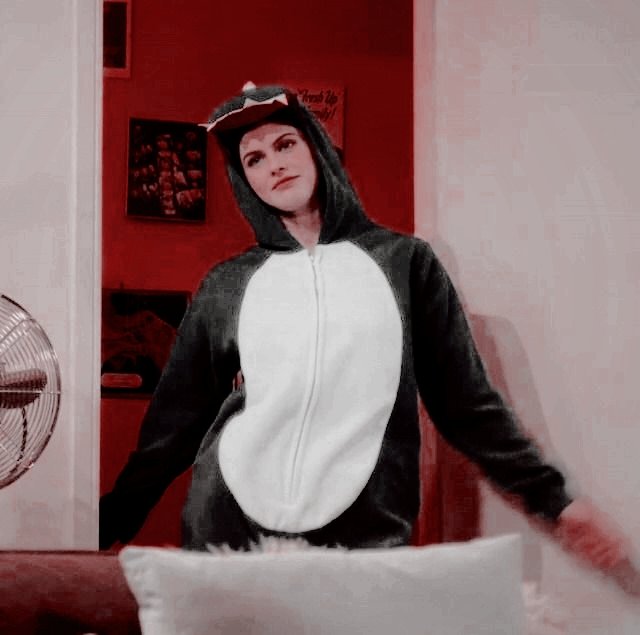 ⠀⠀⠀
⠀⠀⠀⠀⠀           ⠀⠀⠀
—— a aspen y ágape les ha presentado un show antes de dormir. se ha asado en el traje pero las risillas lo valen. ——

⠀