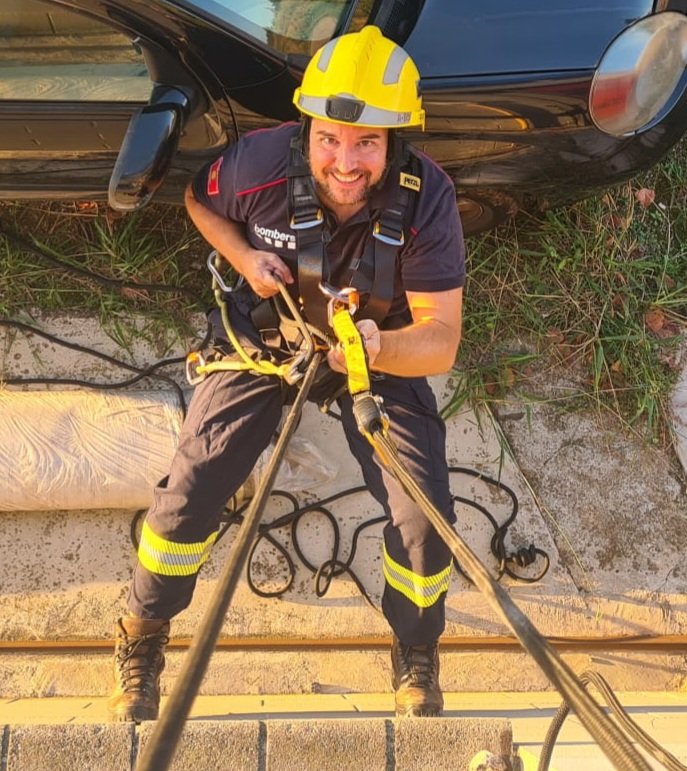 pep_busquets's tweet photo. Avall, que fa baixada!!

#practiques @BombersCaldes https://t.co/sFocoMdOAA