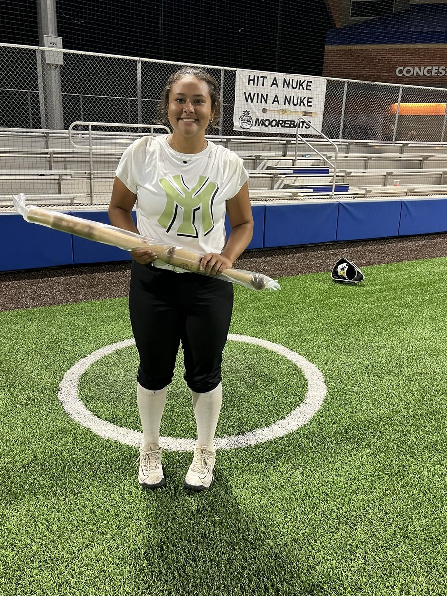 cat_softball's tweet photo. Congratulations to @vphughes12 from Yukon for hitting a Nuke and winning a #NukeBat! A huge shoutout to @MooreBats for this fun and unique partnership with Piedmont Softball! #MoreHits #MoreDoubles #MoreNukes #SwingTrainer https://t.co/iFPQ0TaomV