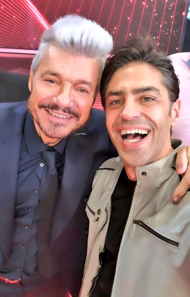 Gracias <a href="/cuervotinelli/">marcelo tinelli</a> por tu buena onda, es un lujo verte conducir tu programa en vivo.
Te espero en el teatro Premiere para que vengas a ver SINVERGÜENZAS 2023, ME LO PROMETÍSTE JAJA

SOS EL 1 INDISCUTIDO !!!!