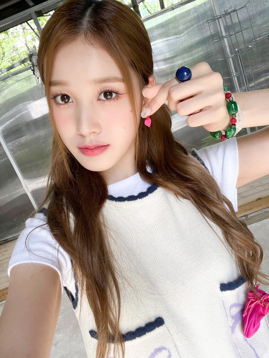 STAYC(스테이씨) tweet media