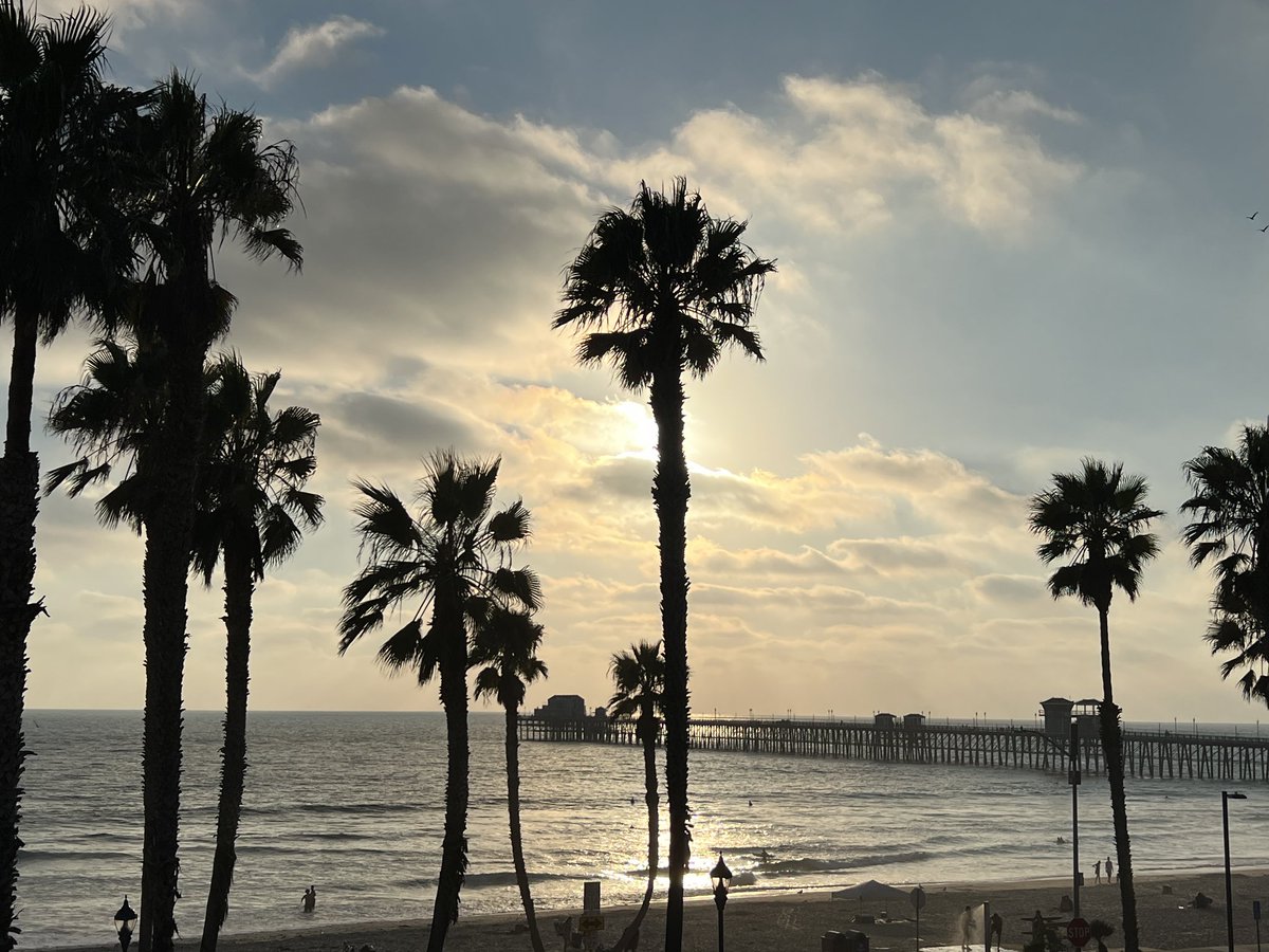 Another beautiful evening in Downtown O’side

#oceanside #osideornoside