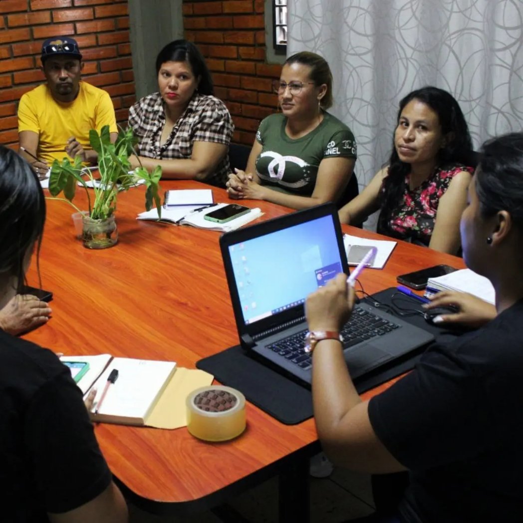 oficinaestadal's tweet image. ¡Atencion Barinas! Hoy Martes 26 de Septiembre se realizó el Gabinete Ministerial del MPPCYMS en donde discutimos lo que es la Agenda de Trabajo y el despliegue permanente en el territorio. #ComunaONada #comunas 

@NicolasMaduro 
@jaarreaza 
@ComunasVE_