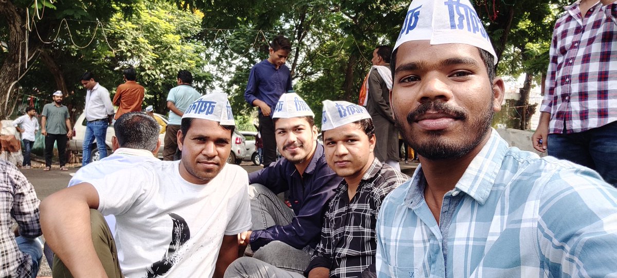 जीवन को दोराहों से निकालने वाली,
सबकी बिगड़ी बनाने वाली जय मां शेरावाली
#Maai_tumhare_dwaar
#27_सितंबर_सलकनपुर_चुनरी_यात्रा
#mamaji_mppatwari_niyuktido
<a href="/ChouhanShivraj/">Shivraj Singh Chouhan</a>
<a href="/OfficeOfKNath/">Kamal Nath</a>
<a href="/PMOIndia/">PMO India</a>
<a href="/AmitShah/">Amit Shah</a>
<a href="/RahulGandhi/">Rahul Gandhi</a>
<a href="/DainikBhaskar/">Dainik Bhaskar</a>