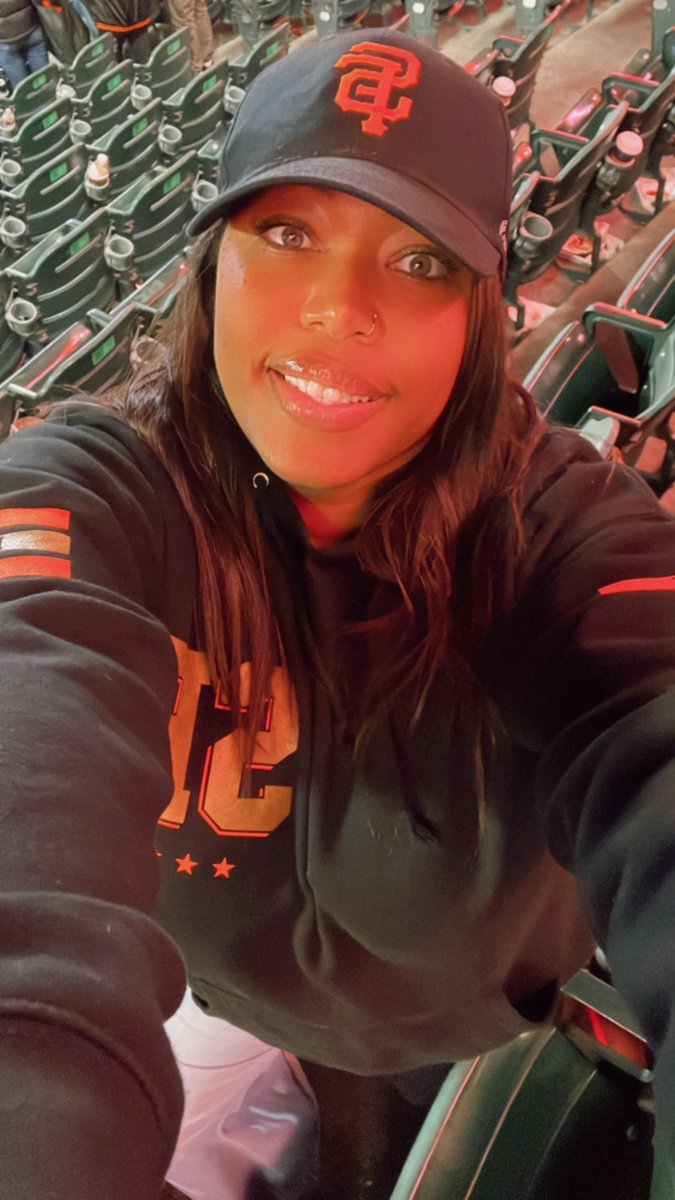 DrianneBelleza's tweet image. We lost but it was a good game 

#sfgiants
#SanFransisco 
#Oraclepark