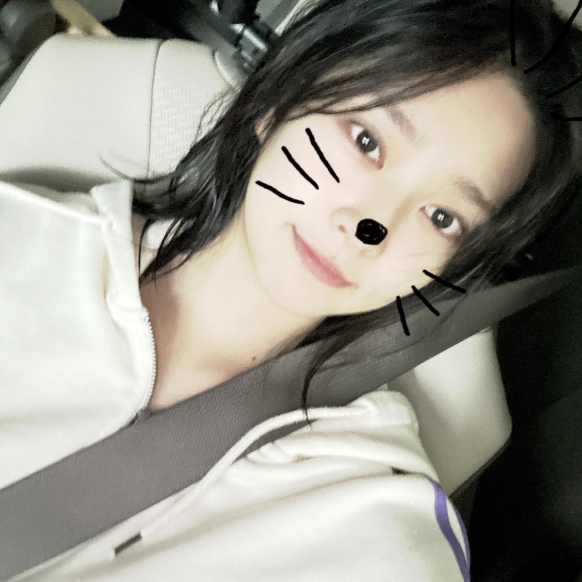 mingtext's tweet photo. [230927] 🦊🫧 1:22 PM

[📸]
: its a holiday tomorrow!

📝 chuseok https://t.co/4Xi5A0U7iT