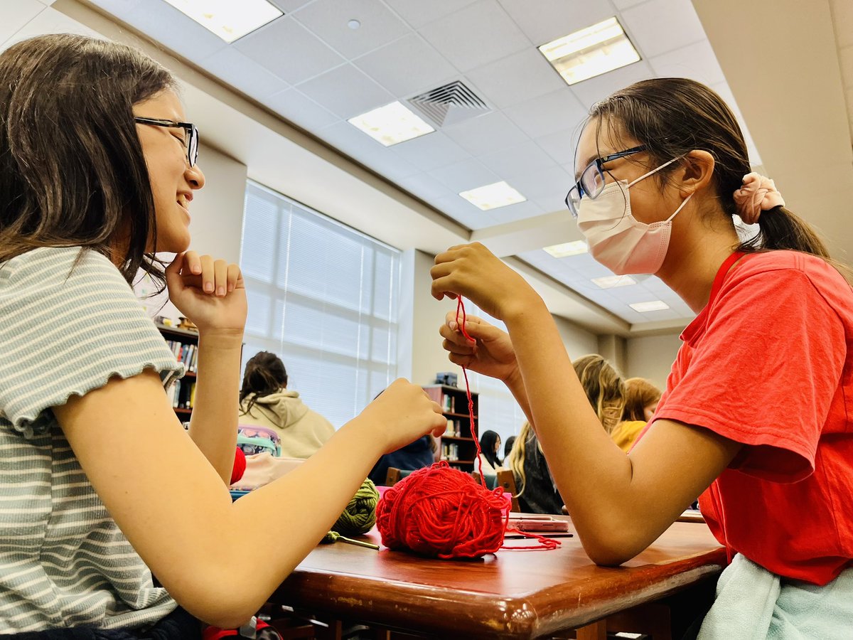 BerryMiller_JH's tweet photo. Our #CrochetClub is the perfect blend of craft & skill. Ms. Durant has done a great job cultivating this group & students love it. This club is piecing together some great memories. They meet 4PM Thursdays in the Library. Join them! โค๏ธ๐๐พ๐งถ #ClubCorner #GetConnected #WeAreMiller https://t.co/XWjjYSxBQb