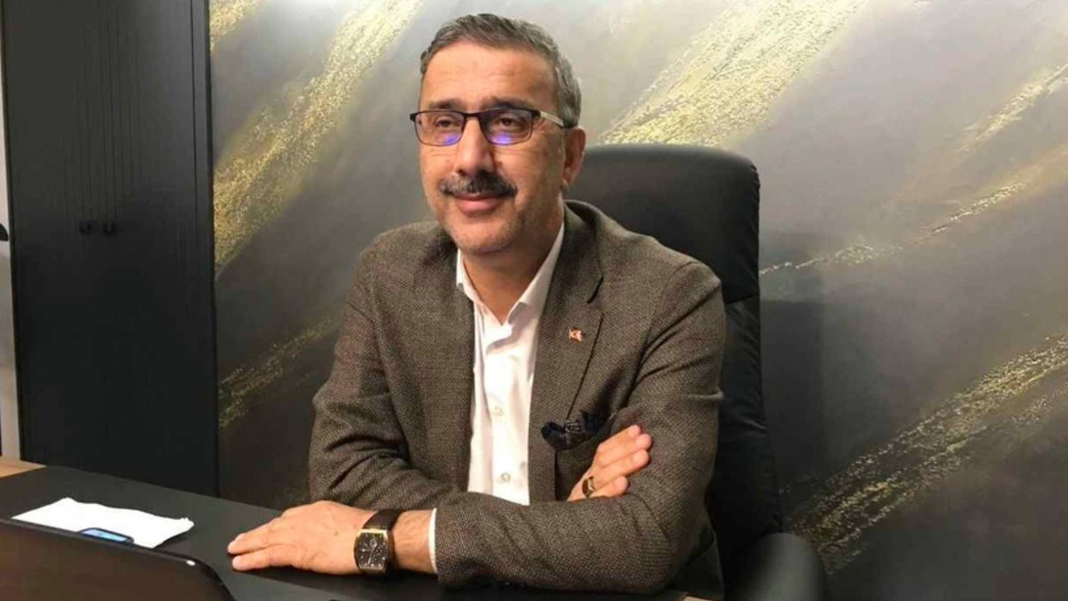 #EmekliBuGünüUnutmayacak
3 yerden maaş alan bu milletvekili geçinemiyormuş. Ne söylemek istersiniz?