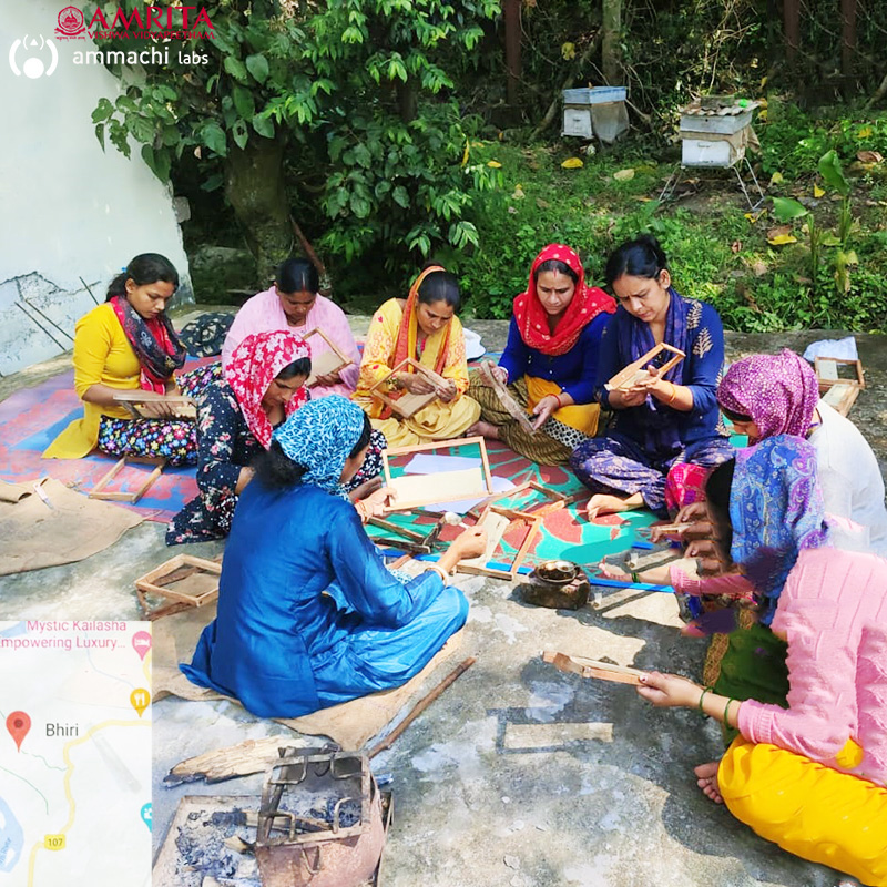 Sep 18 &amp; 21 - In preparation for the apiaries' inauguration event held on Sep 25 as part of the Art of #Beekeeping project in #Nala, #Giriya &amp; #Bhiri villages, 136 new bee boxes were shifted from #Bhimtal town to the villages. 
Partners: #MarutiOverseas #SaintFarmAgro #EsriIndia