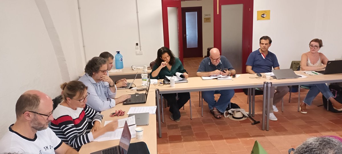 Escapada a Menorca a la asamblea de sociedades <a href="/sespas/">SESPAS</a> con asistencia también de <a href="/AMVargas4/">AMVargas</a> por <a href="/AECTUIT/">AEC +S</a>  con nuevo presidente y vicepresidente, y editor y equipo de Gaceta Sanitaria <a href="/VoroPeiro/">Salvador Peiró</a>, y nuestro agradecimiento a la ya expresidenta Rosa Urbanos por estos años de trabajo.