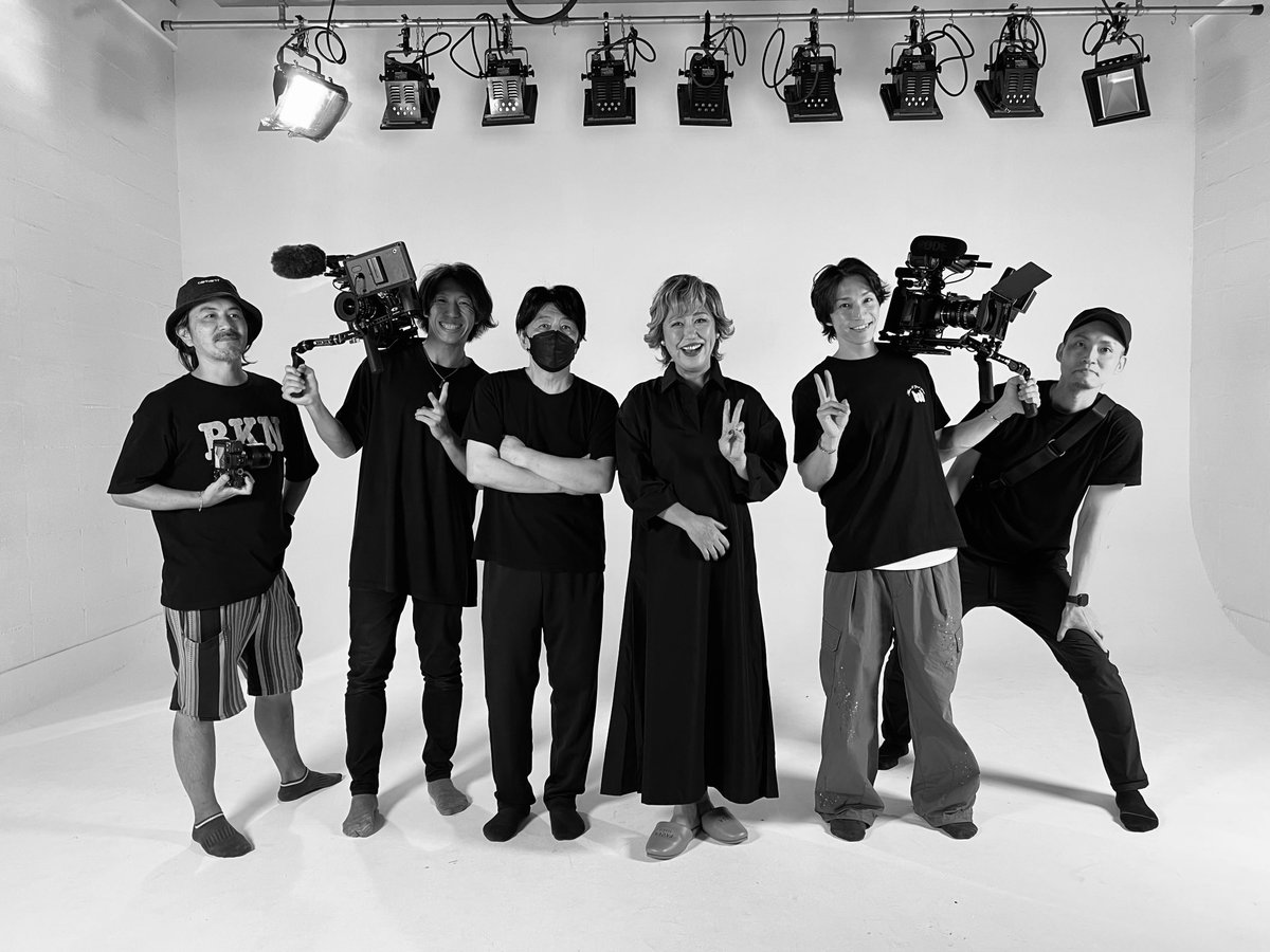 sawadachikaco's tweet photo. 松井五郎先生プロデュースによる
アルバムvintage2の中からPV撮影をさせて頂きました🎵
先生の演出がまた絶妙なお言葉と所作で、撮影隊がなんと日頃は俳優さんだそうです✨撮影後に知ってよかった…流石イケメンでした✨
編集全て松井先生に委ねて、3曲の完成を心待ちにしております✨✨✨ https://t.co/L4R7O5cWFP