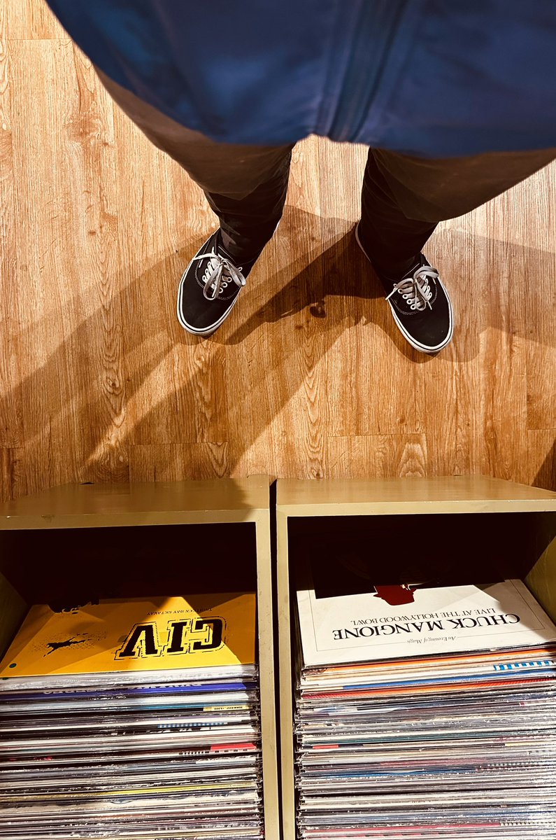 omotarpoke's tweet photo. Atlas Record Store 📀💿 https://t.co/YP49BTXNZ2