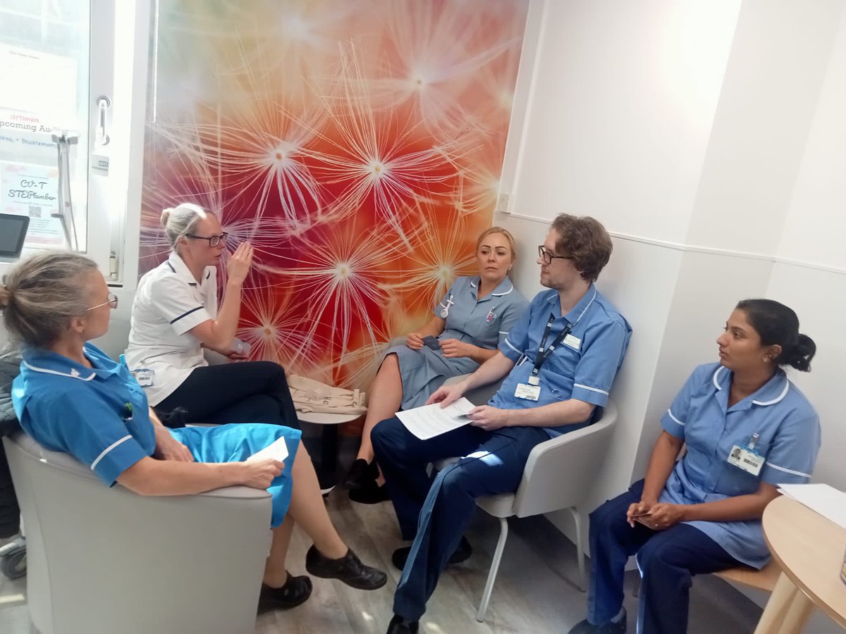 Here’s Hannah, our Trust Lead for Falls, delivering a teaching session to our nurses to raise awareness on falls prevention #ThinkFalls #ActionOnFalls #PatientsFirst #FallsAwareness