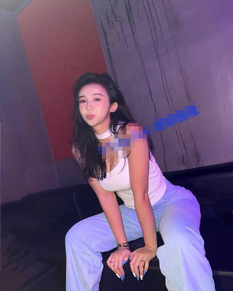 OLKAZX's tweet photo. 全网独家，央视 CCTV 最美女主播 张曼源，最新性爱视频流出
#吃瓜一线 #性爱视频 最全的吃瓜网站每日更新校园 社会 各种惊天大瓜视频需要的加🐧3267732363 https://t.co/RyQKmifaTM