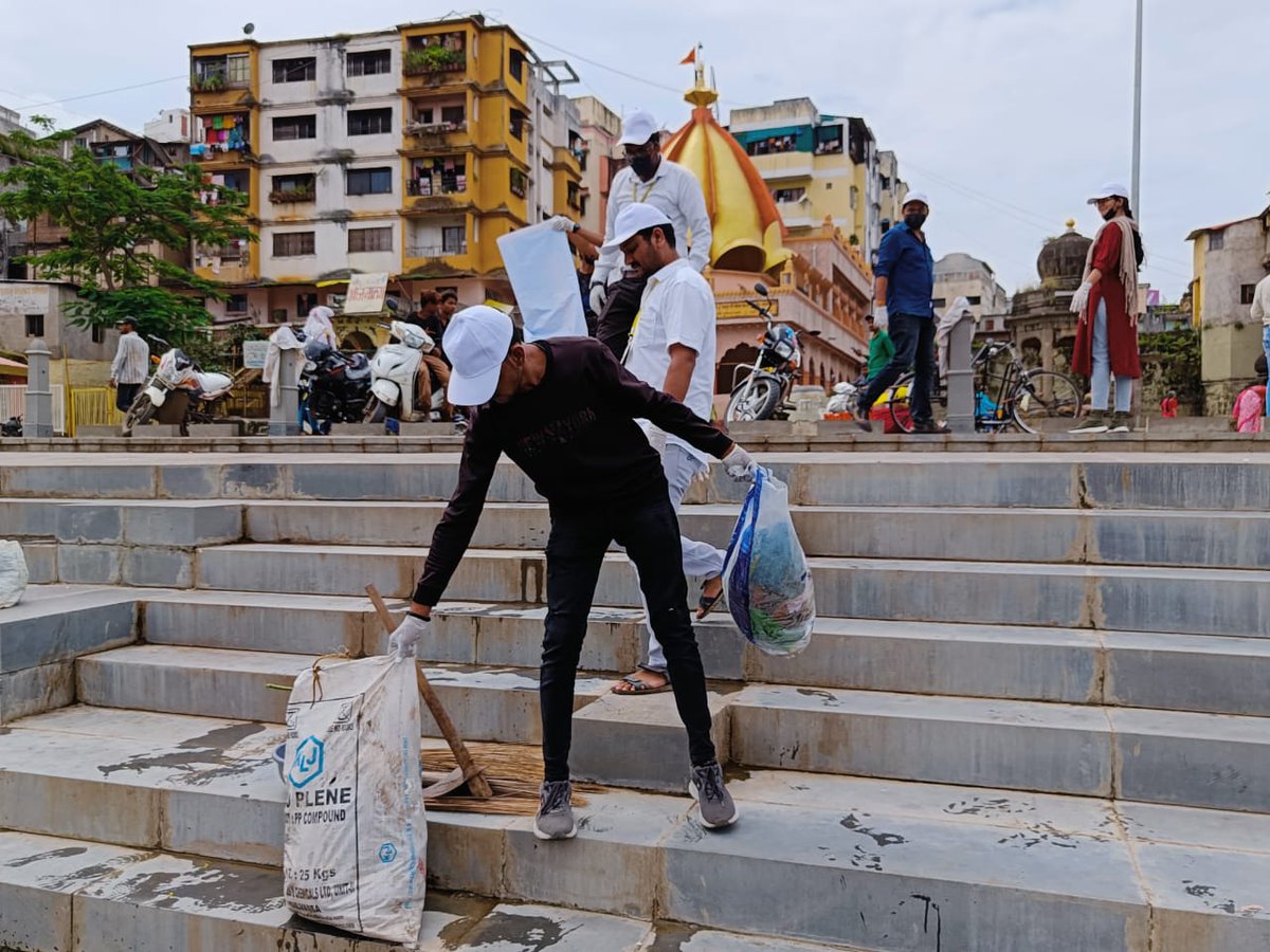 As part of Swachhtha Hi Sewa, the Cleaning drive was conducted at CWC site Nashik (on the bank of River Godavari) and at SCVP dam, Nanded under KGBO, CWC, Hyderabad. In this CWC staff, local state govt staff and local people participated on 23/09/2023.